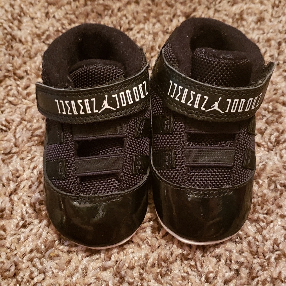 Jordan crib shoes